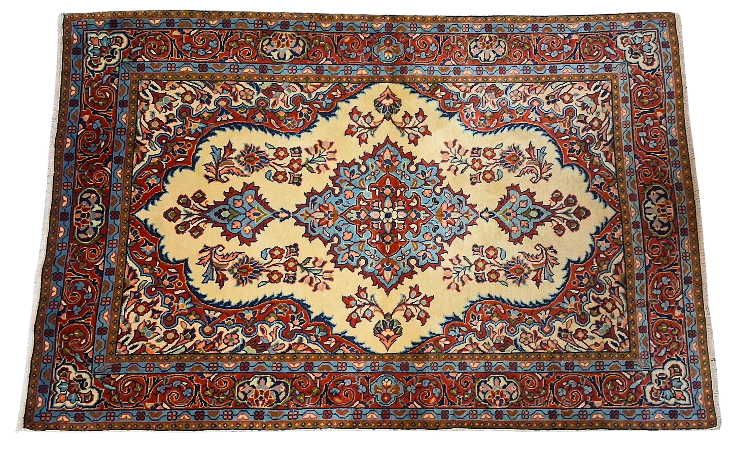 Sarouki Persian Rug